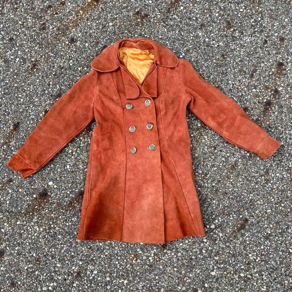 VINTAGE WOMENS SUEDE COAT - Picture 2 of 4